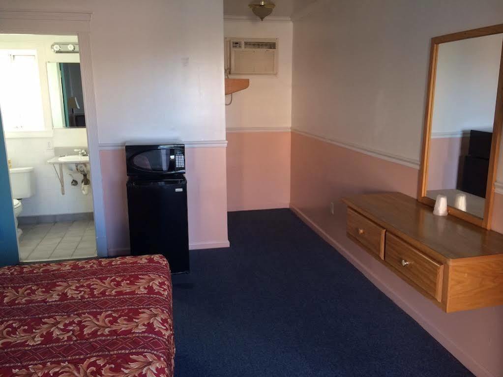 Hamlet Motel Newman ภายนอก รูปภาพ