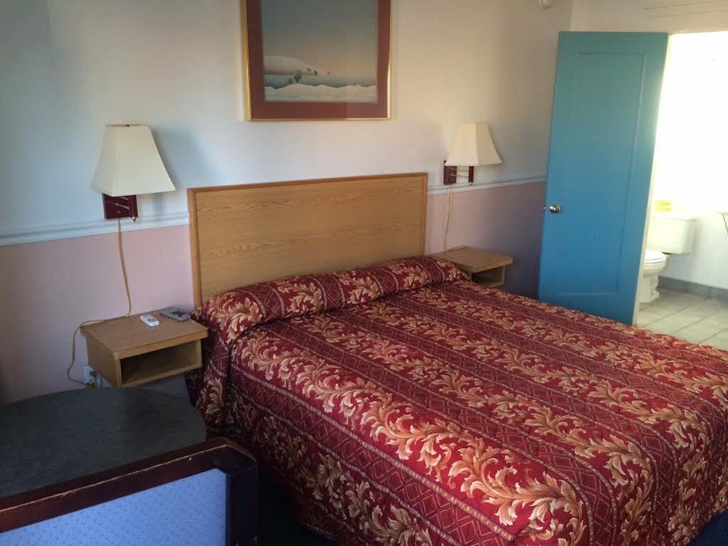 Hamlet Motel Newman ภายนอก รูปภาพ