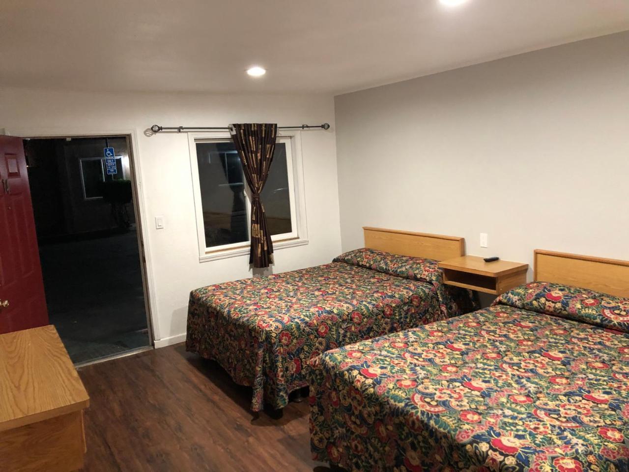 Hamlet Motel Newman ภายนอก รูปภาพ