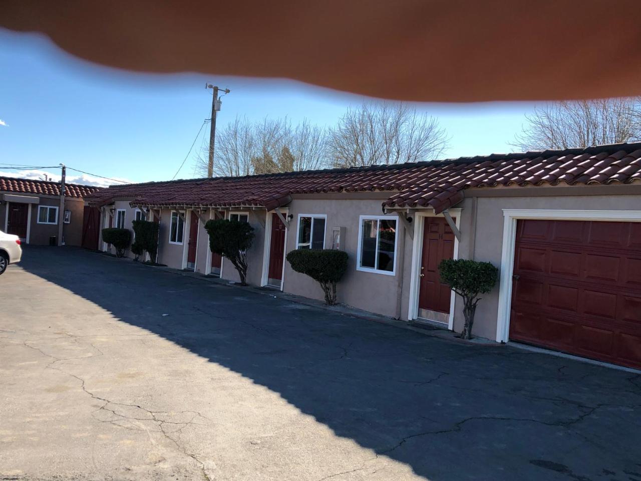 Hamlet Motel Newman ภายนอก รูปภาพ
